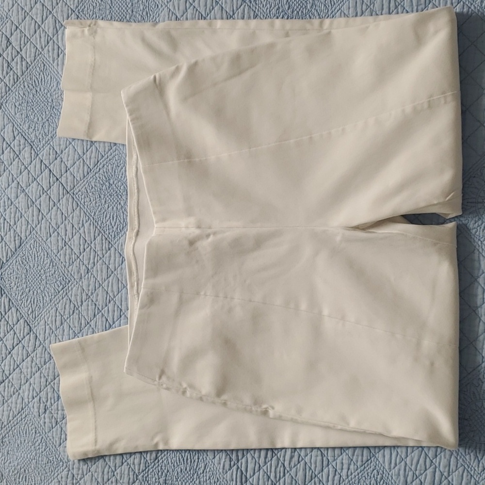 SO Slimming By Chico's, White Pants, Size 1 Ankle Pants